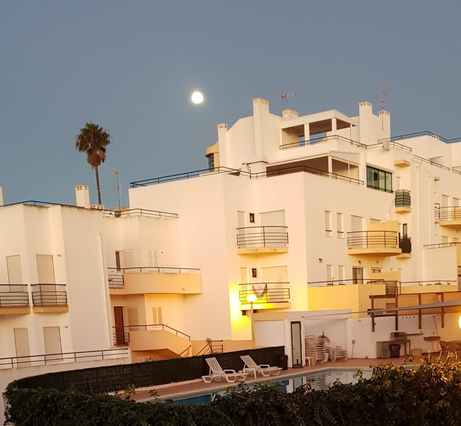 Apartment Sunshine - Golfplayer And Holidays Lagos Exterior photo